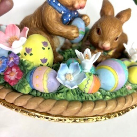 Porcelain Easter Basket Figurine With Rabbits  Eggs‎ Spring Decor 8\